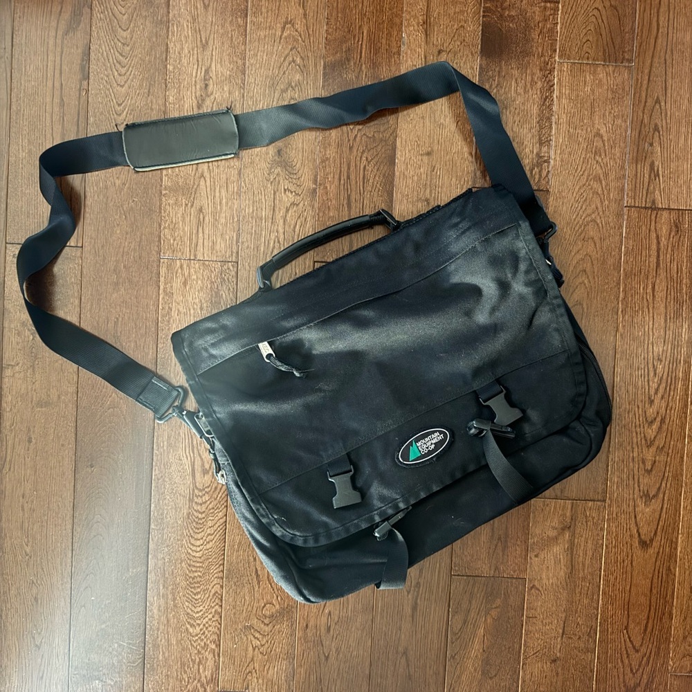 Vintage MEC Black Messenger Bag